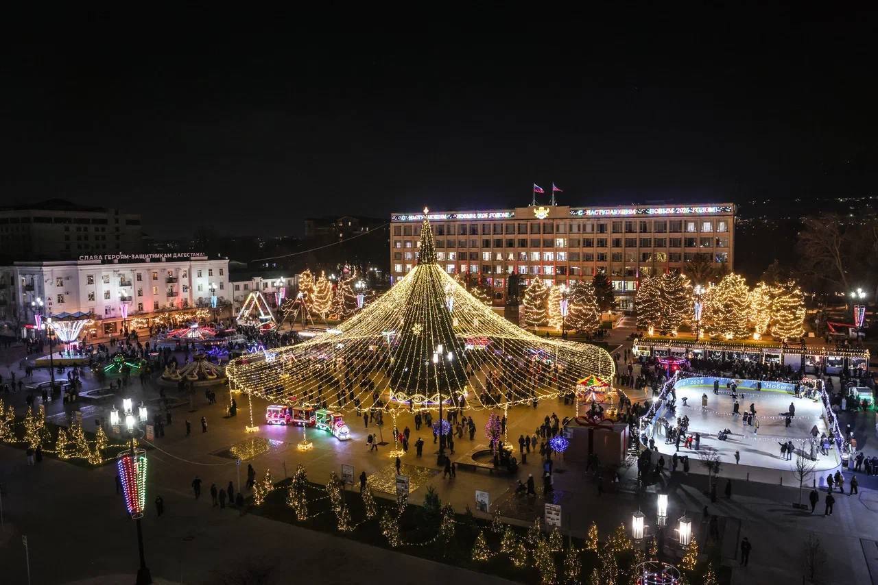 Более 100 тысяч человек посетили новогодний фестиваль в Махачкале